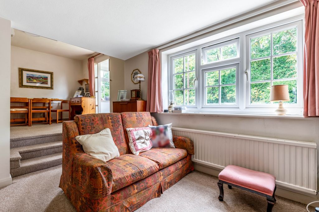 Property photo 3 of 13 Photo 12