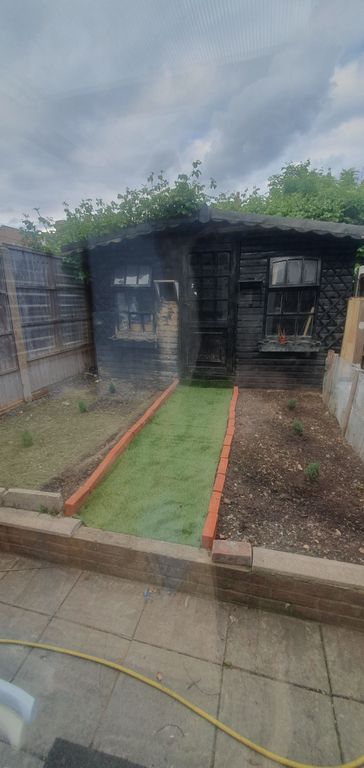 Property photo 3 of 9 Rear Shed/ Garden