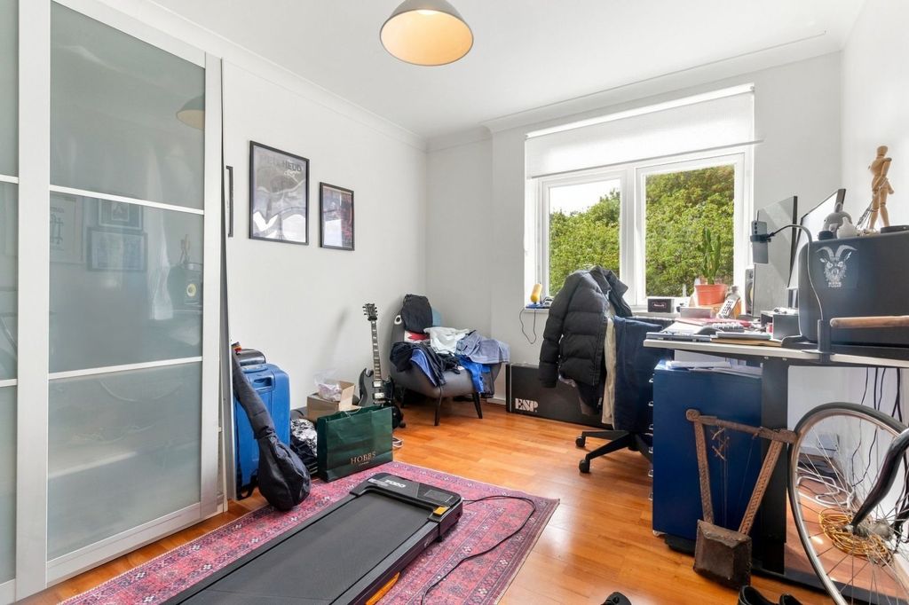 Property photo 1 of 18 Picture No. 27