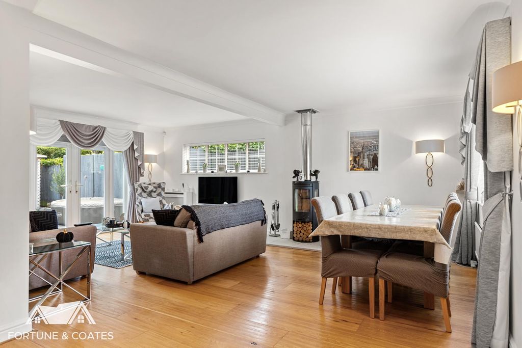 Property photo 2 of 31 Thestaddles_1.Jpg