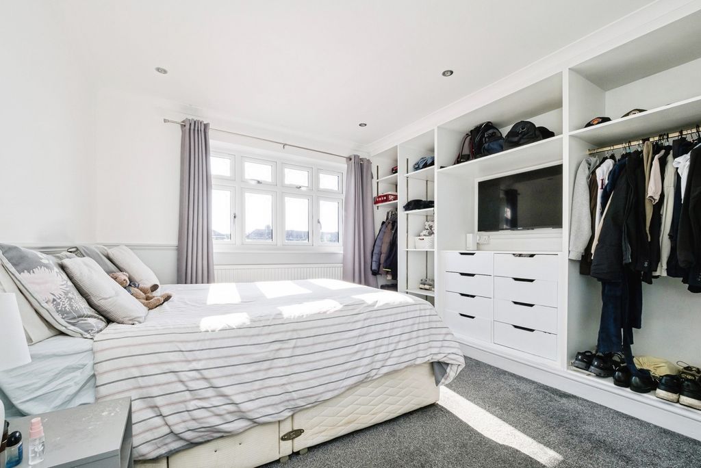 Property photo 3 of 39 Pbox-Img.Jpg