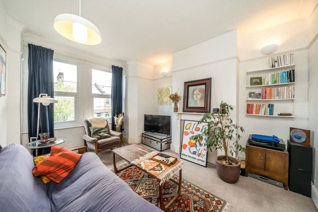 Property photo 2 of 7