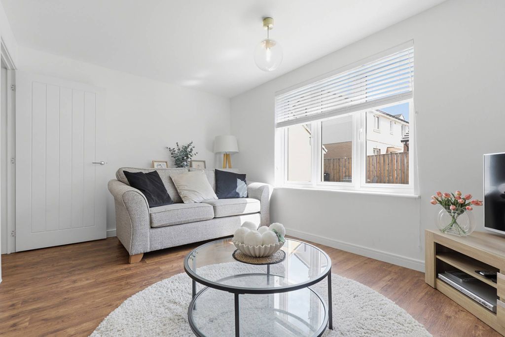 Property photo 1 of 31