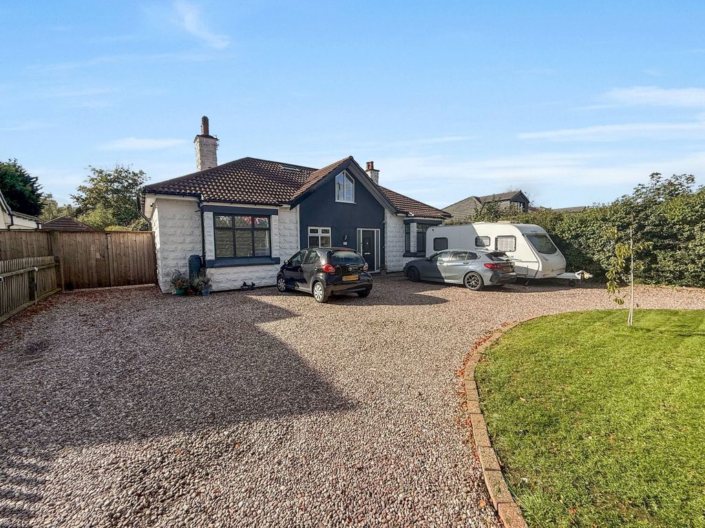 Property photo 1 of 32