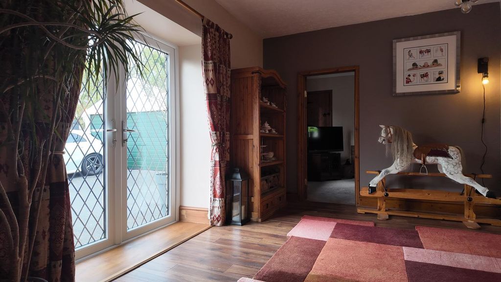 Additional image 5 of 4 bed detached house for saleLong Row, Felinfoel, Llanelli SA15
