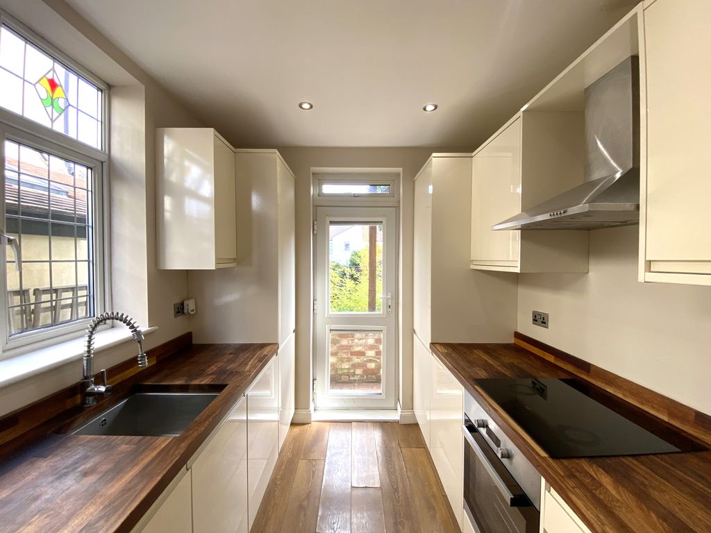 Property photo 3 of 13 Kitchen