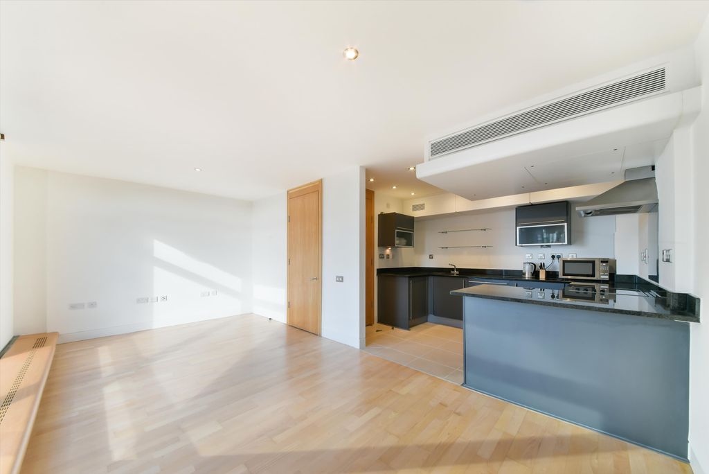 Property photo 1 of 14 Image