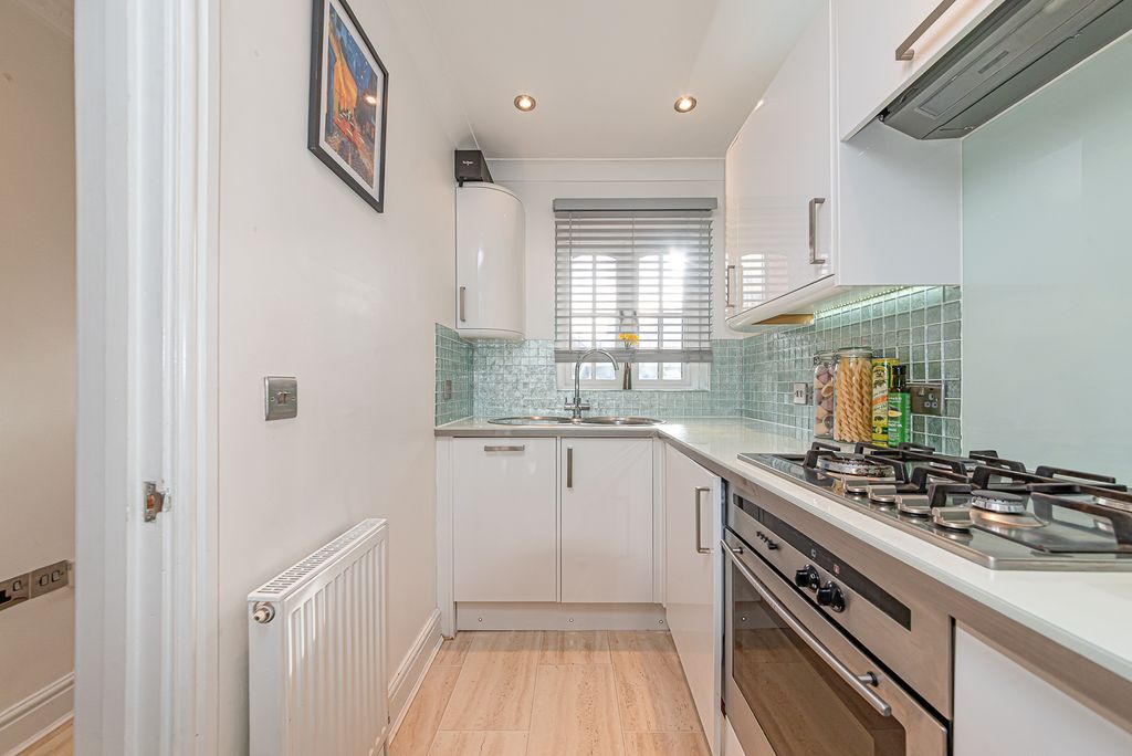 Property photo 3 of 15 Kitchen