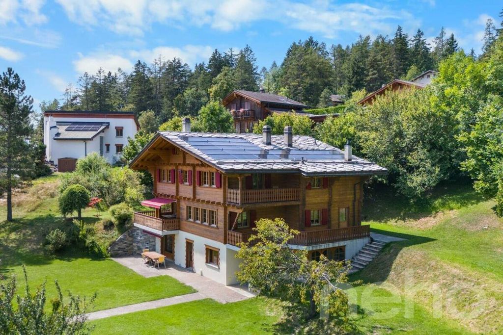 Property photo 1 of 12