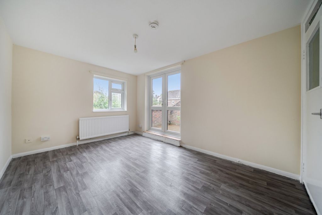 Property photo 2 of 18 1478719-6-6A2Ac05...
