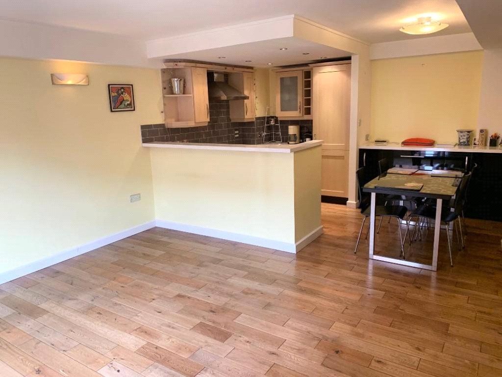 Property photo 2 of 8 Picture No. 05