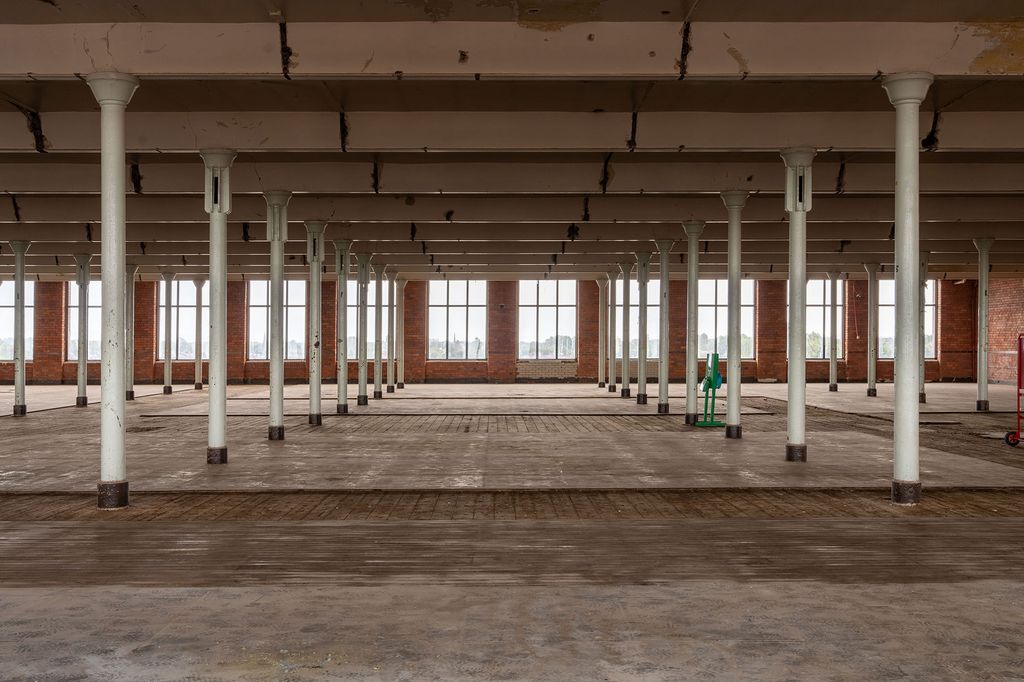 Property photo 2 of 12