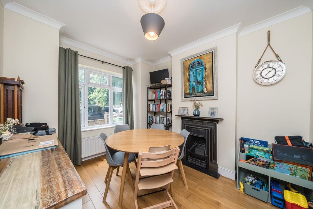 Property photo 2 of 7