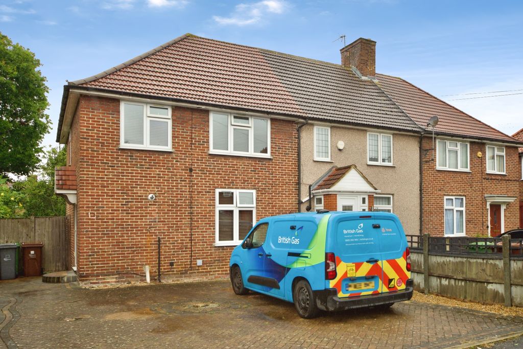 Property photo 2 of 18
