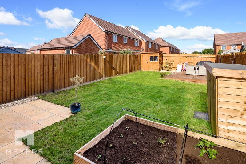 Property photo 3 of 24 Photo 8