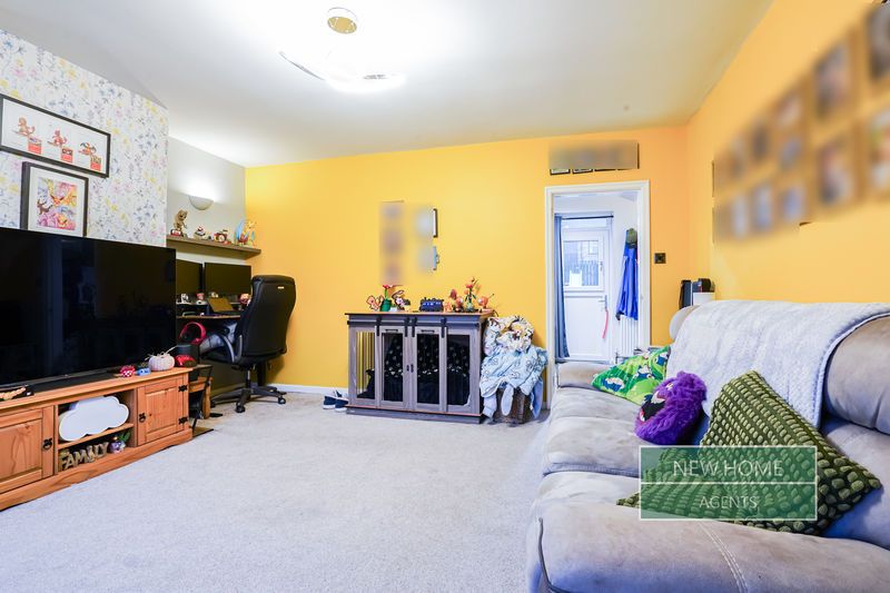 Property photo 3 of 15 Photo 9