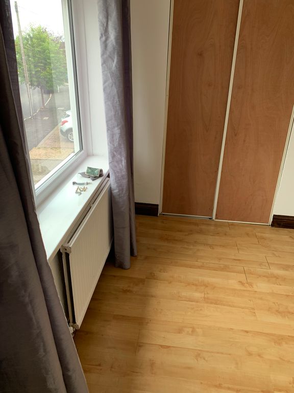 Property photo 3 of 7 Photo 4