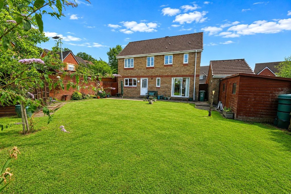 Property photo 1 of 17 Picture No. 06