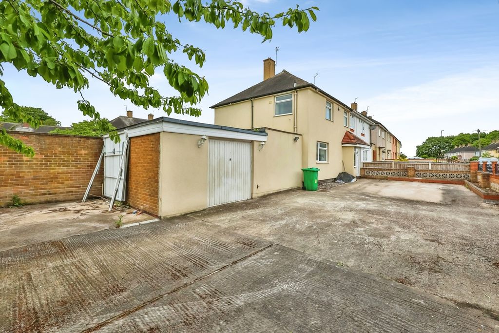 Property photo 1 of 16 Front