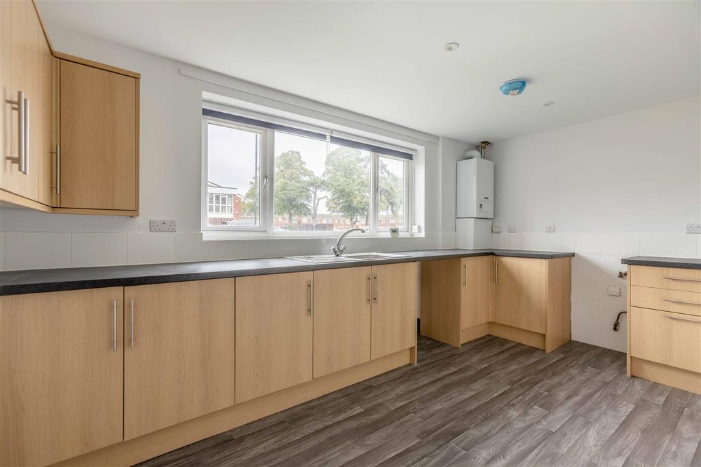 Property photo 3 of 12 83Wg (5 Of 12).Jpg