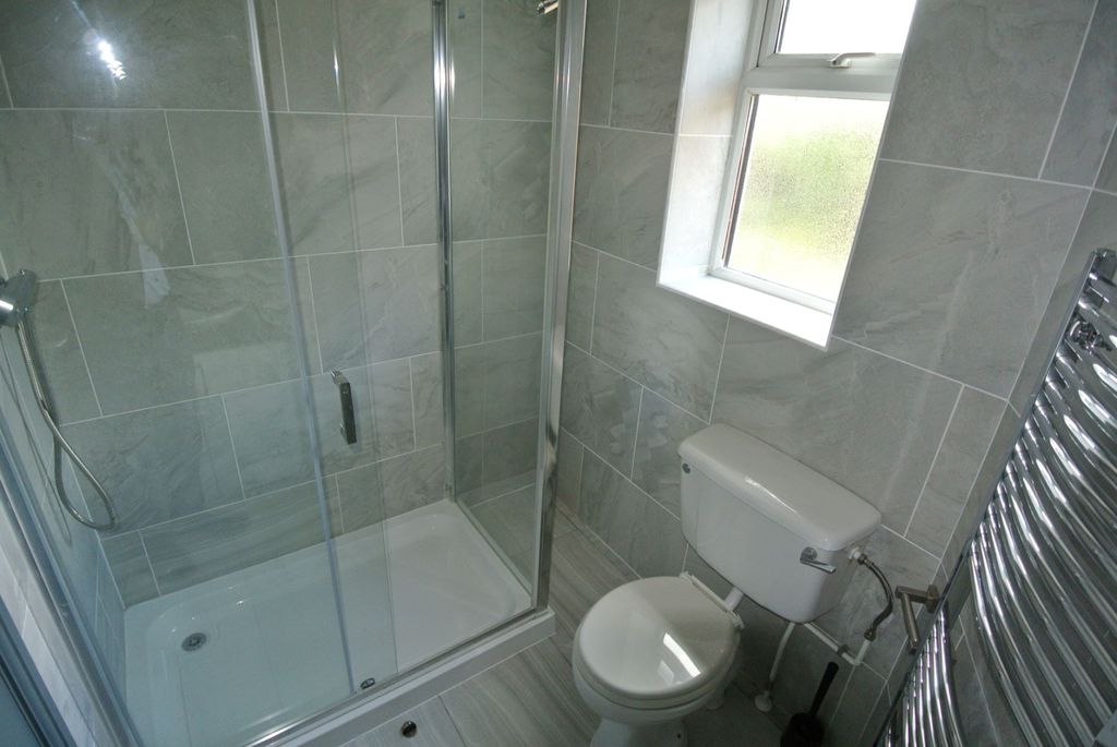 Property photo 3 of 12 Gallery