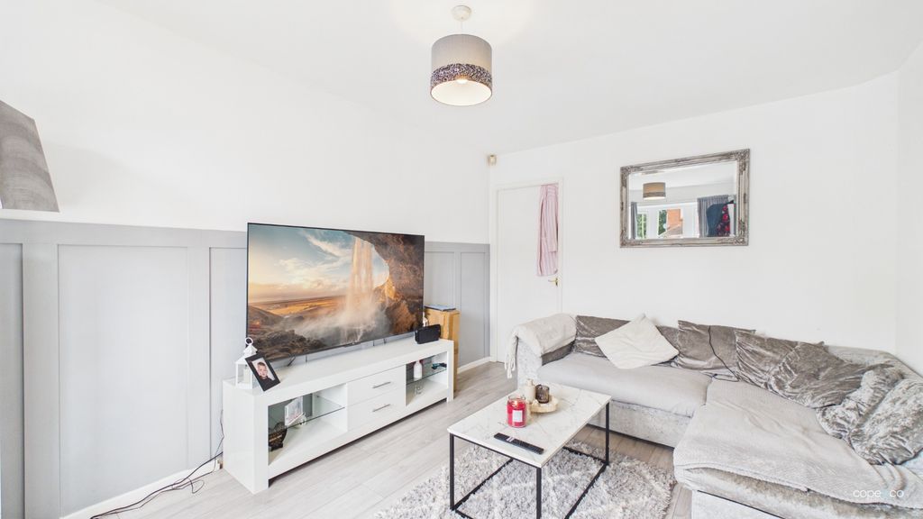 Property photo 3 of 6 5321865