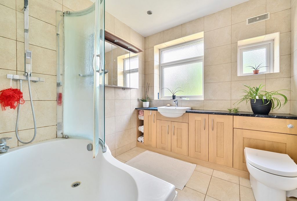 Property photo 1 of 13 1295973-33-682Dd7...