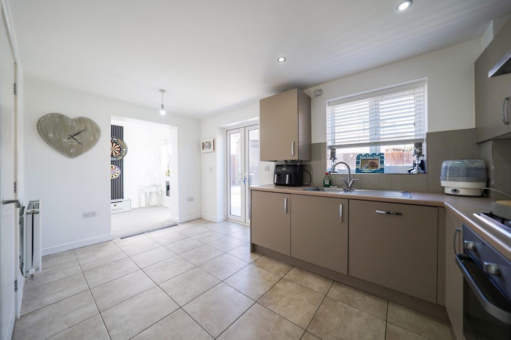 Property photo 3 of 25 Dsc01110.Jpg