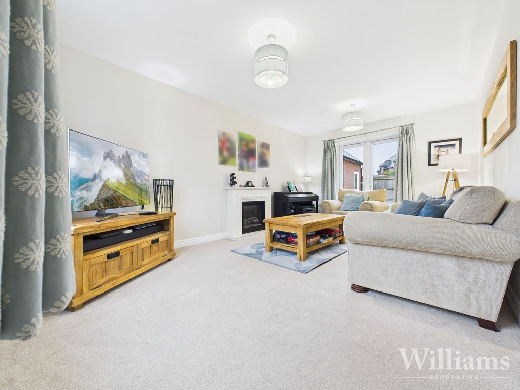 Property photo 3 of 18