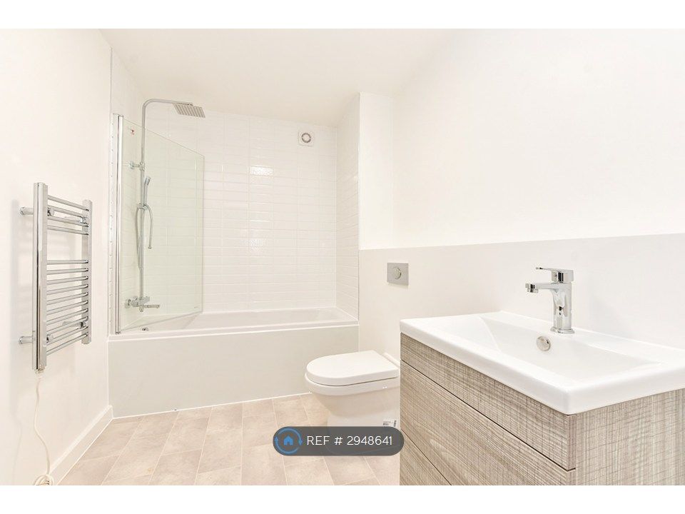Property photo 3 of 4 Bathroom - Bath/Shower