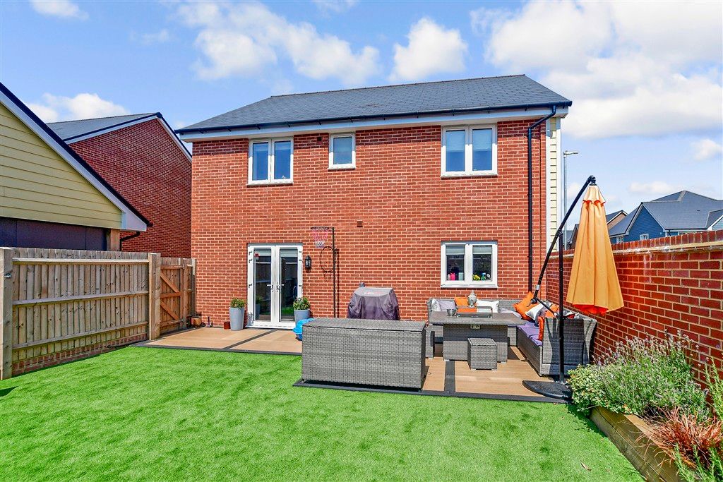 Property photo 2 of 19 Rear Garden