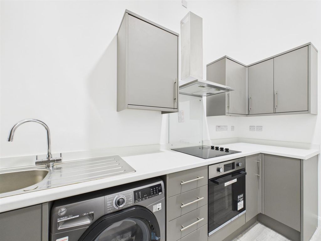 Property photo 2 of 15 Cam03604G0-Pr0178-Still005.Jpg