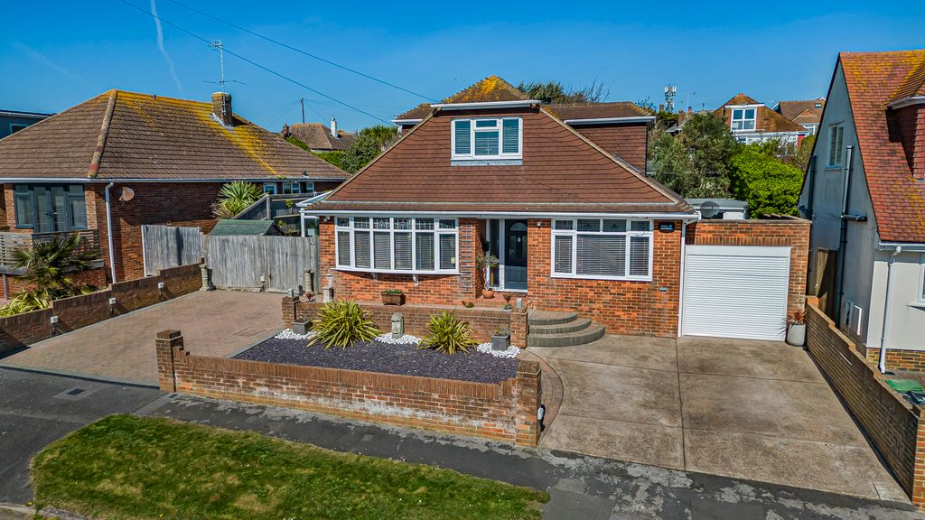 Property photo 1 of 27