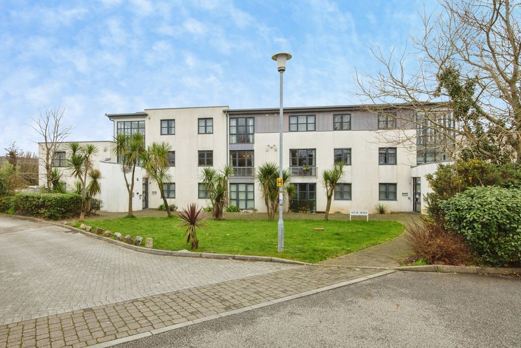 Additional image 19 of 2 bed flat for saleSandy Hill, St. Austell, Cornwall PL25