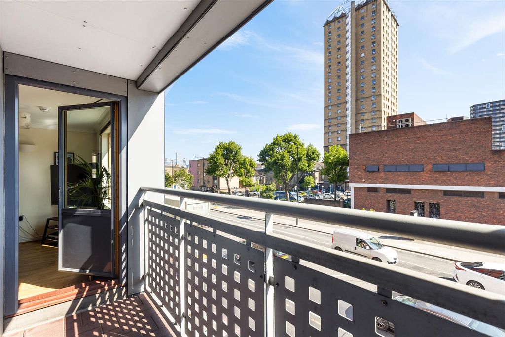 Property photo 1 of 8 Balcony.Jpg