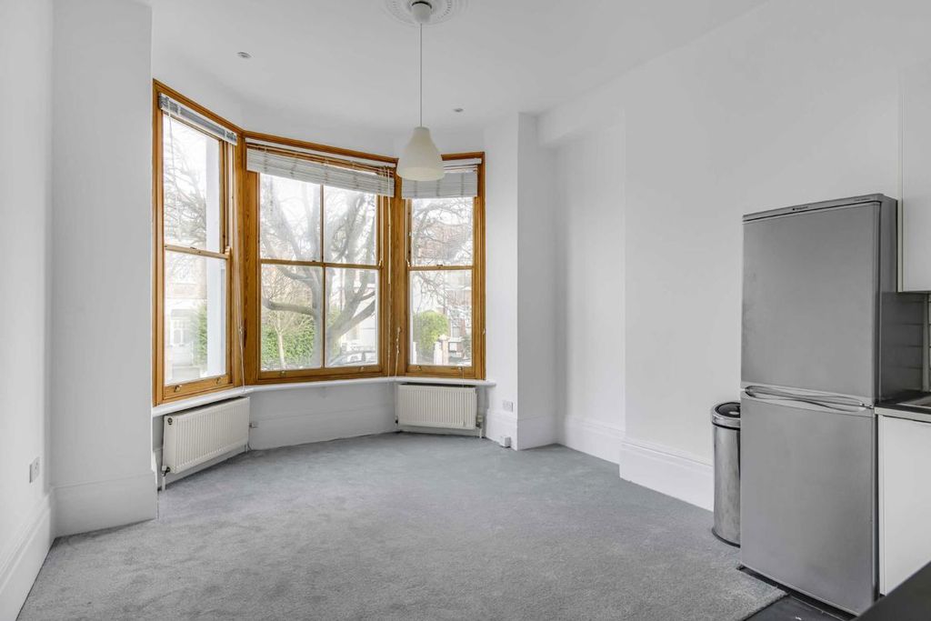 Property photo 2 of 4