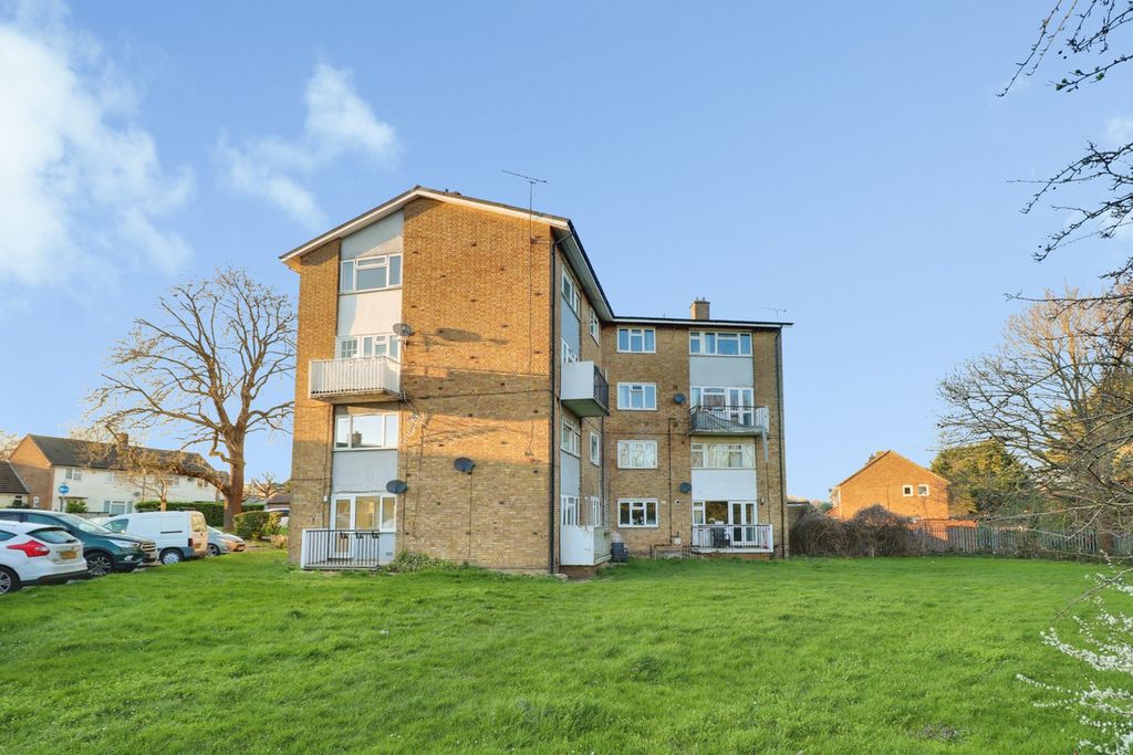 Property photo 3 of 19