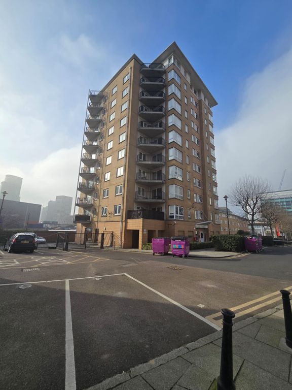 Property photo 3 of 11