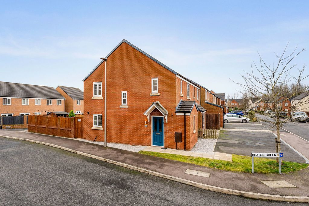 Property photo 3 of 21