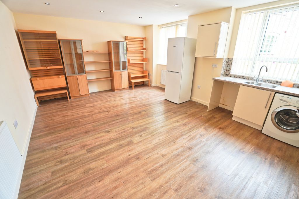 Property photo 2 of 17 Photo 10
