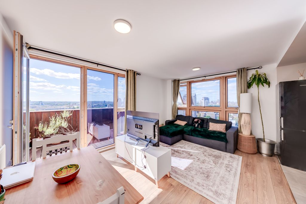 Property photo 2 of 30 A7S03192Hdr