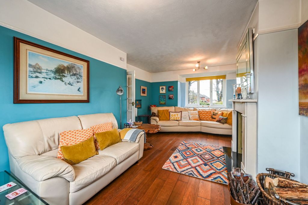 Property photo 2 of 29