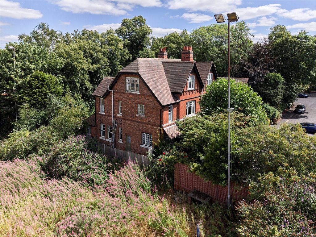 Property photo 1 of 27 Picture No. 30
