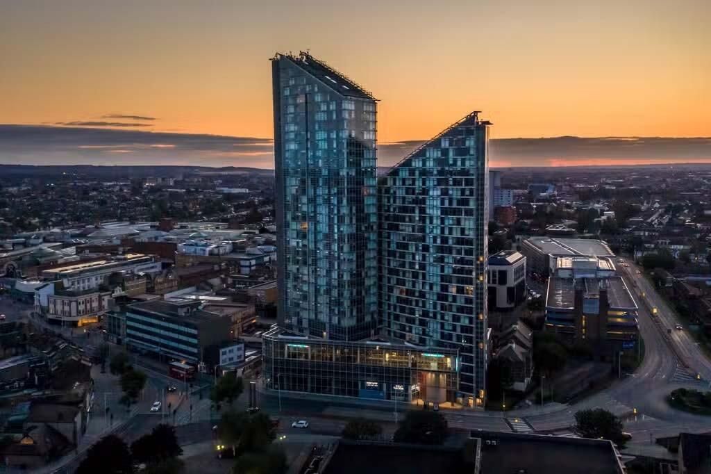 Property photo 2 of 12