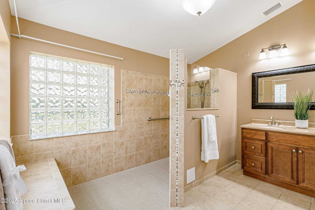 Property photo 3 of 24 <Alttext/>