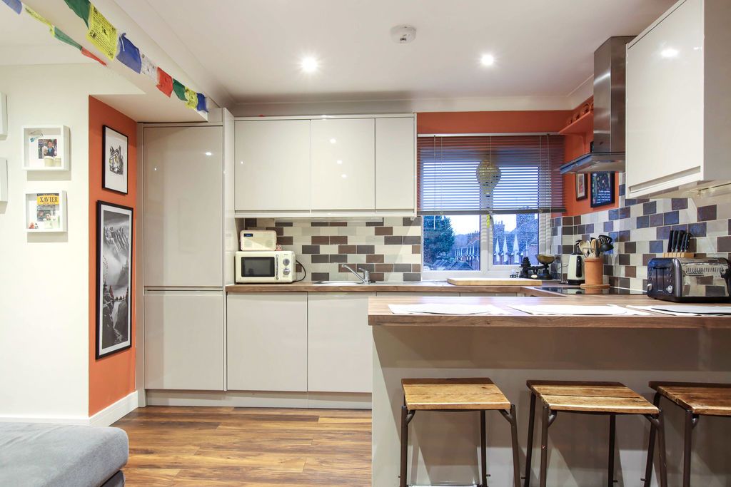 Property photo 3 of 12 Photo 7