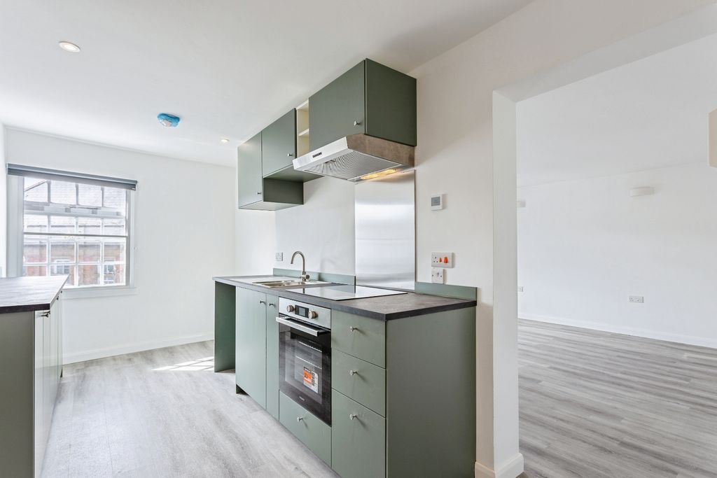 Property photo 3 of 7 Pbox-Img.Jpg