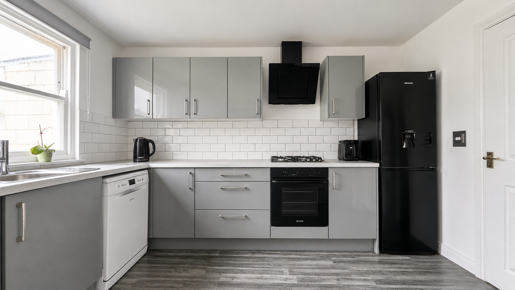 Property photo 2 of 18 Fdb3Da64-174F-4Eea-980D-E67C5102B9C6