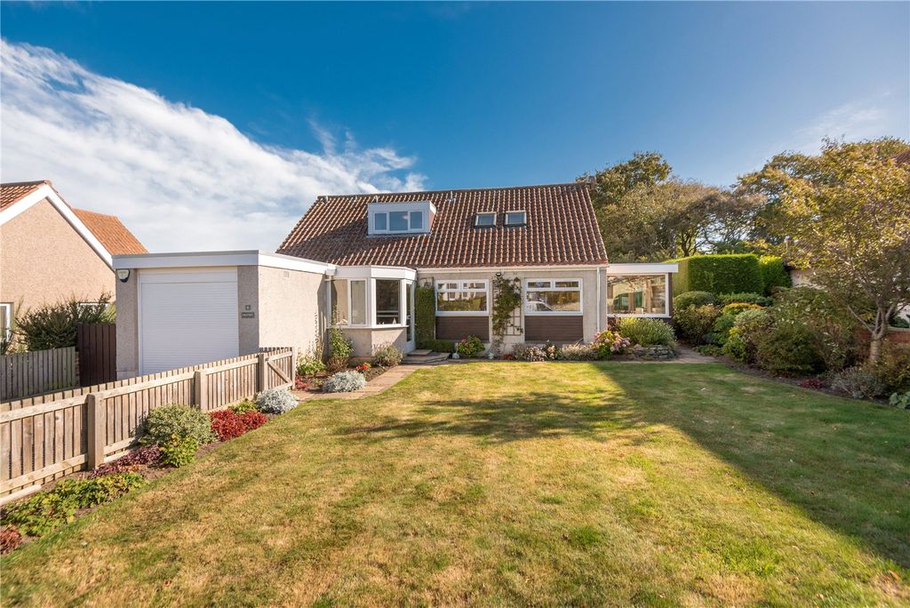 Property photo 1 of 32 Muirfield Park 2