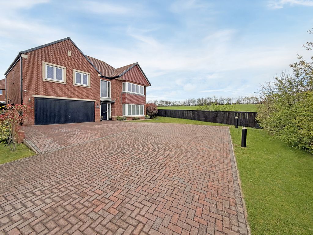 Property photo 1 of 50